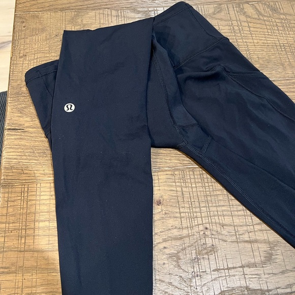 Rare Lululemon Size 4 Fast and free tight II *Lunar New Year reflective. 2019. - Picture 4 of 9